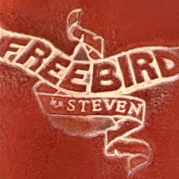 Freebird Red Leather golden Sandals - Picture 3 of 12
